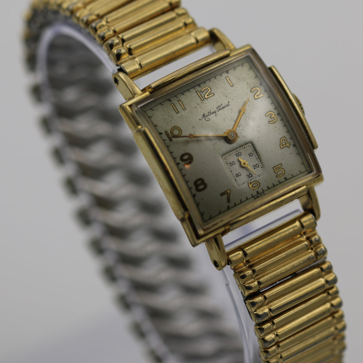 1940s Mathey Tissot Men s Swiss 14K Gold 17Jewel Watch