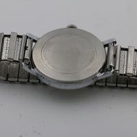 1967 Bulova / Caravelle Swiss Made 17Jwl Silver Calendar XL Watch with Silver Bracelet
