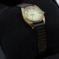 Wittnauer Ladies Swiss Made Gold 11 Diamonds Quartz Calendar Watch w/ Box