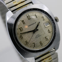 1974 Bulova / Caravelle Swiss Made 17Jwl Silver Calendar XL Watch with Silver Bracelet