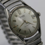 1960s Gruen Men's Swiss Made Automatic 17Jwl Fancy Bezel Calendar Silver Watch