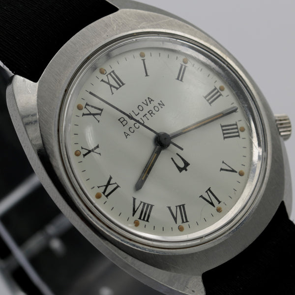 1973 Bulova Accutron Men's Roman Numerals Silver Watch w/ Strap